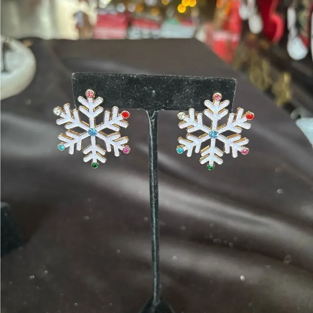 🎄❤️🎄 NEW Pink Stud Snow Flakes Earrings NWOT